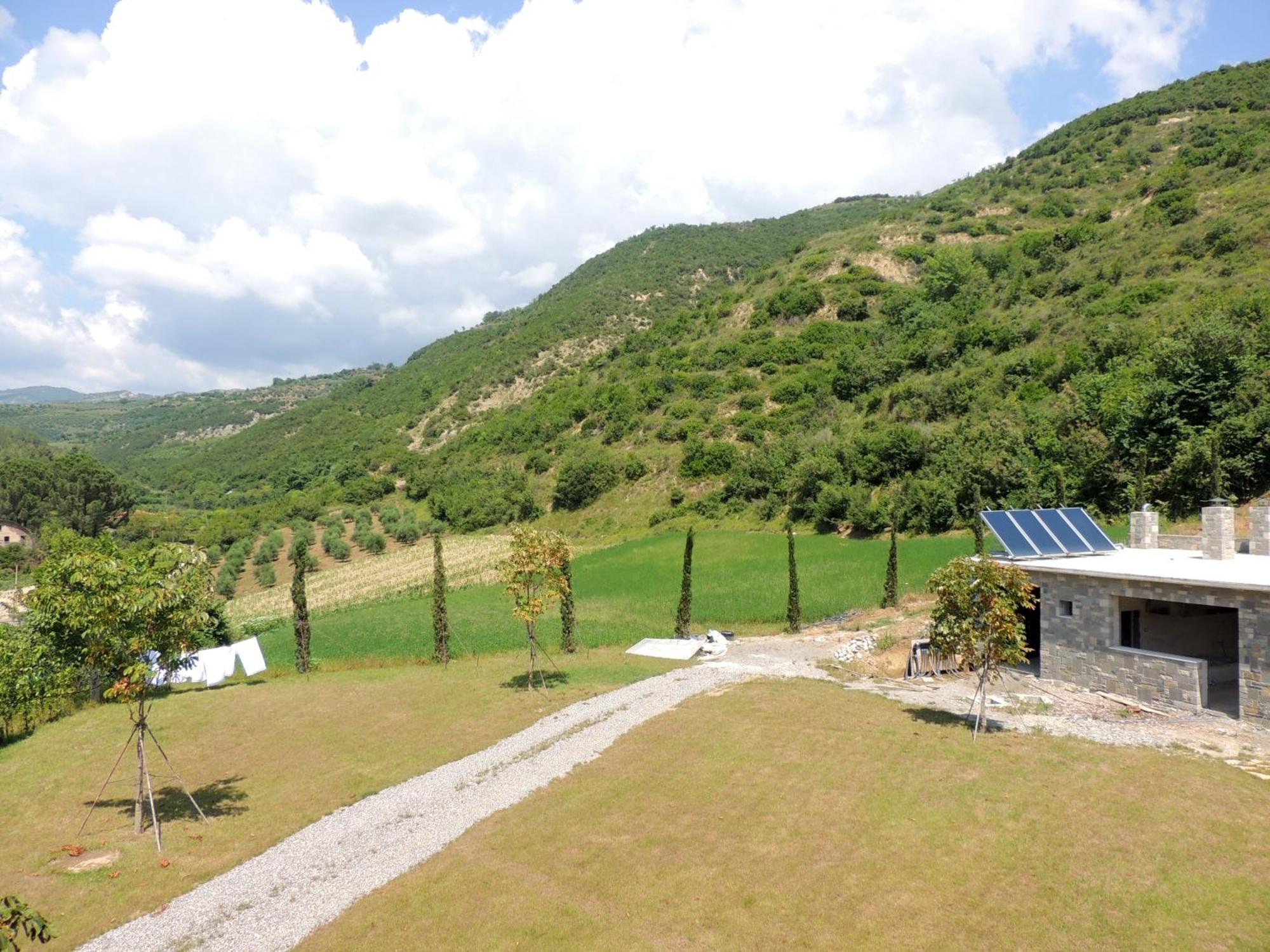 Pupa Winery Serene Stay Berat Exterior photo