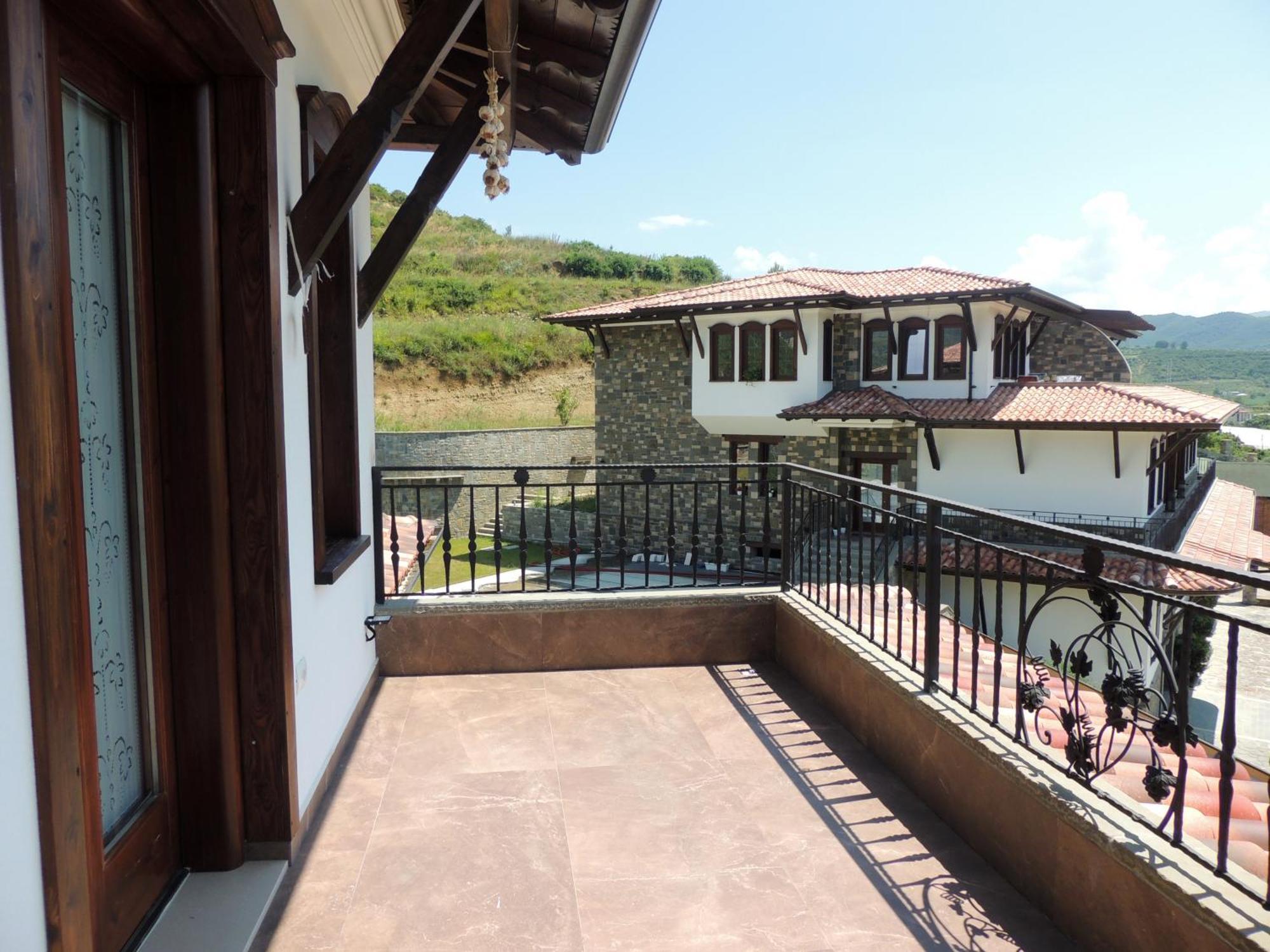 Pupa Winery Serene Stay Berat Exterior photo