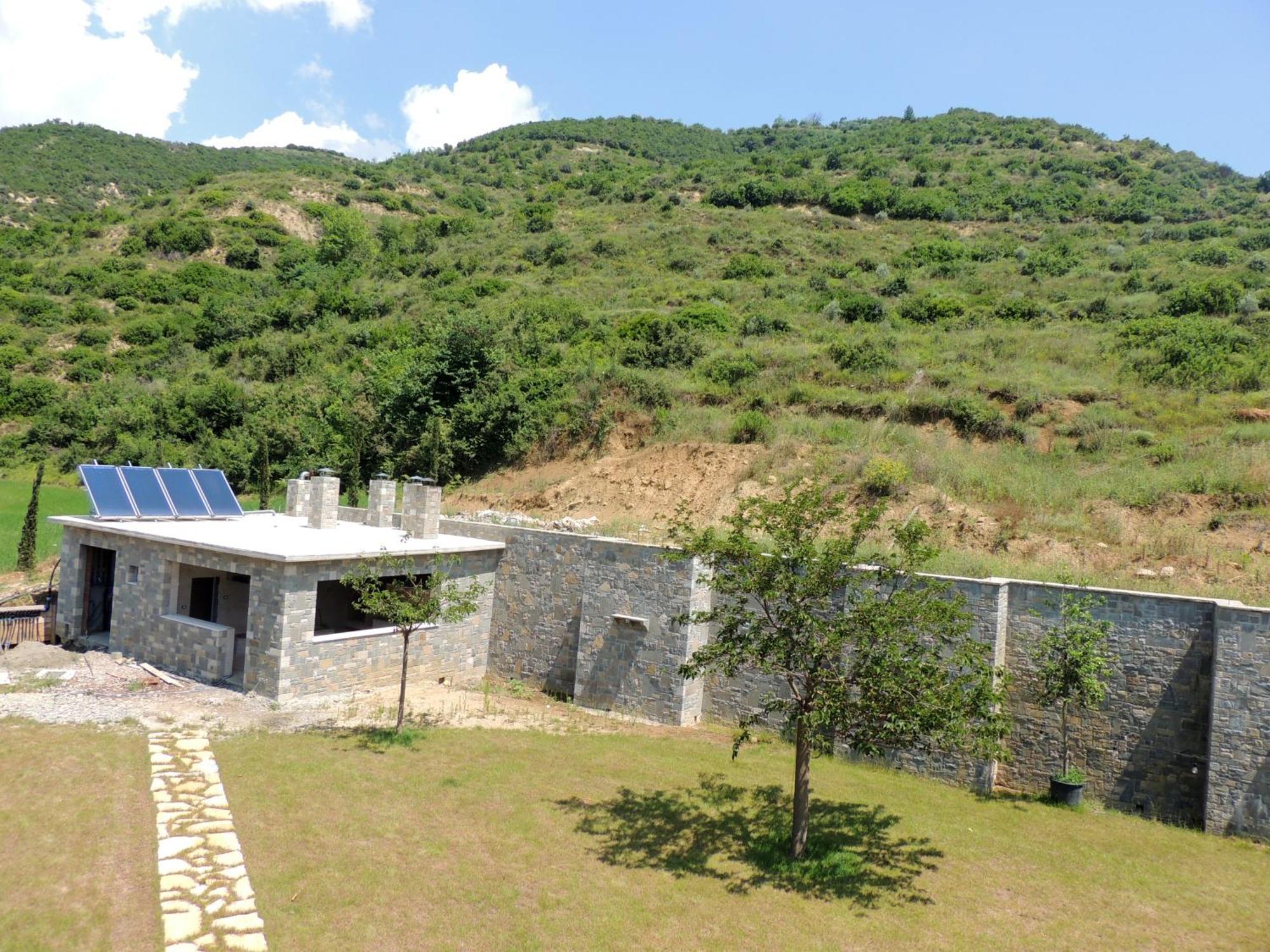 Pupa Winery Serene Stay Berat Exterior photo