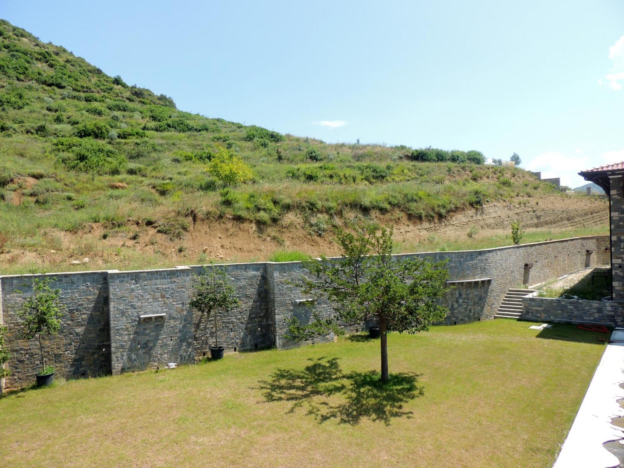Pupa Winery Serene Stay Berat Exterior photo