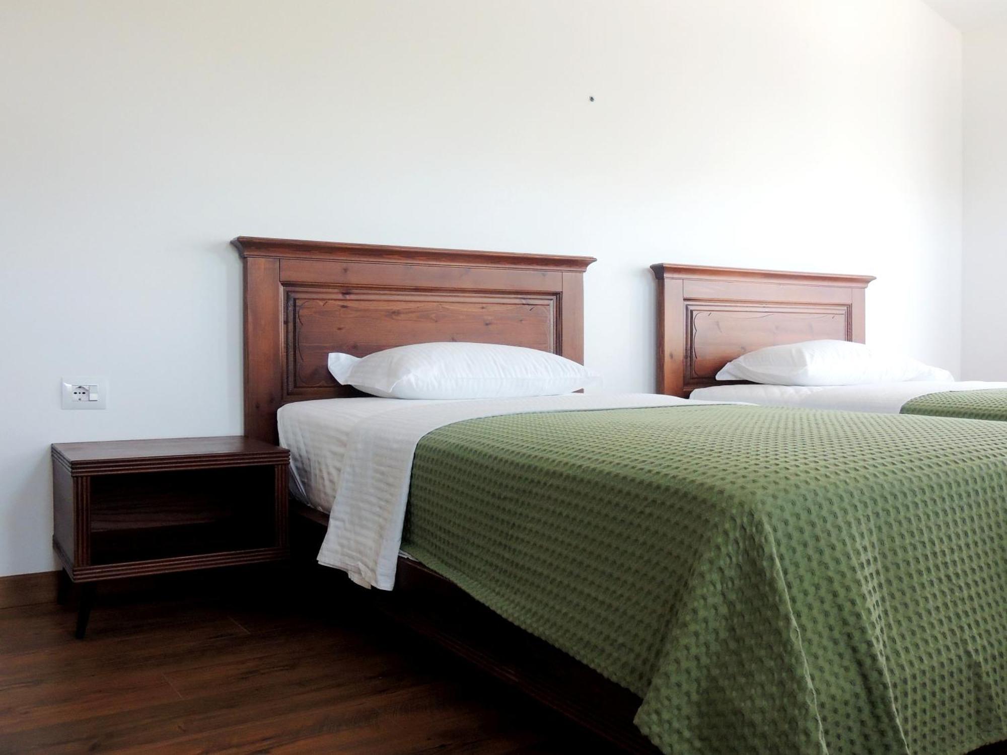 Pupa Winery Serene Stay Berat Exterior photo