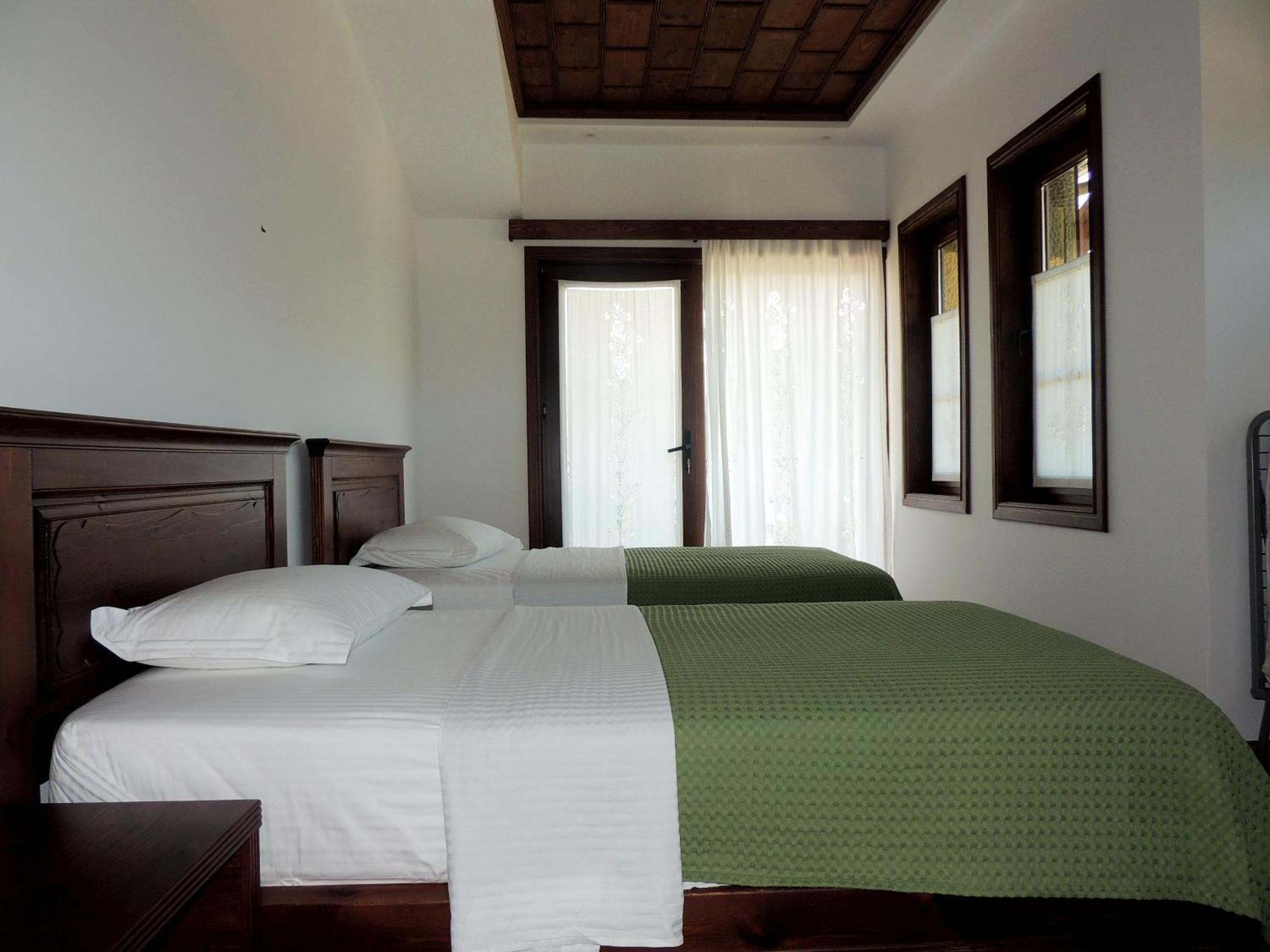 Pupa Winery Serene Stay Berat Exterior photo