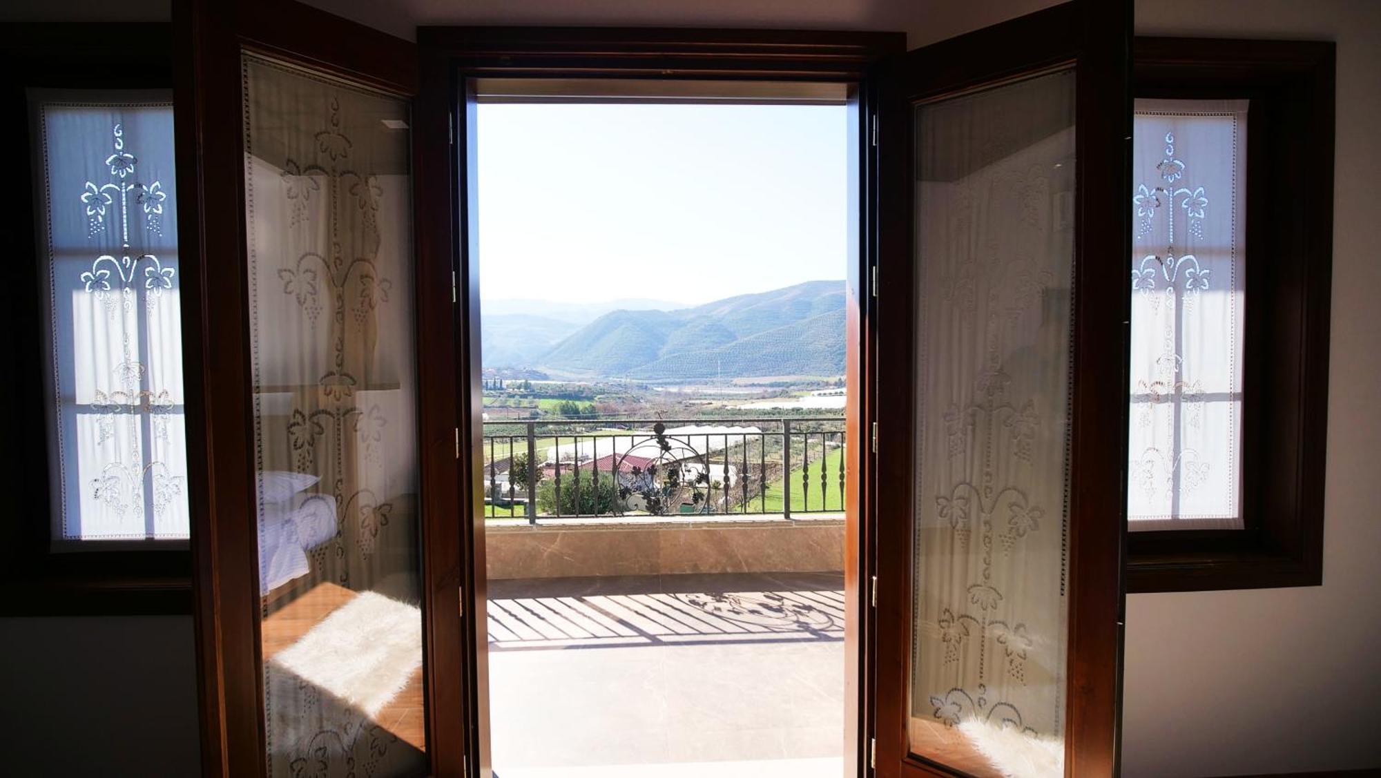 Pupa Winery Serene Stay Berat Exterior photo