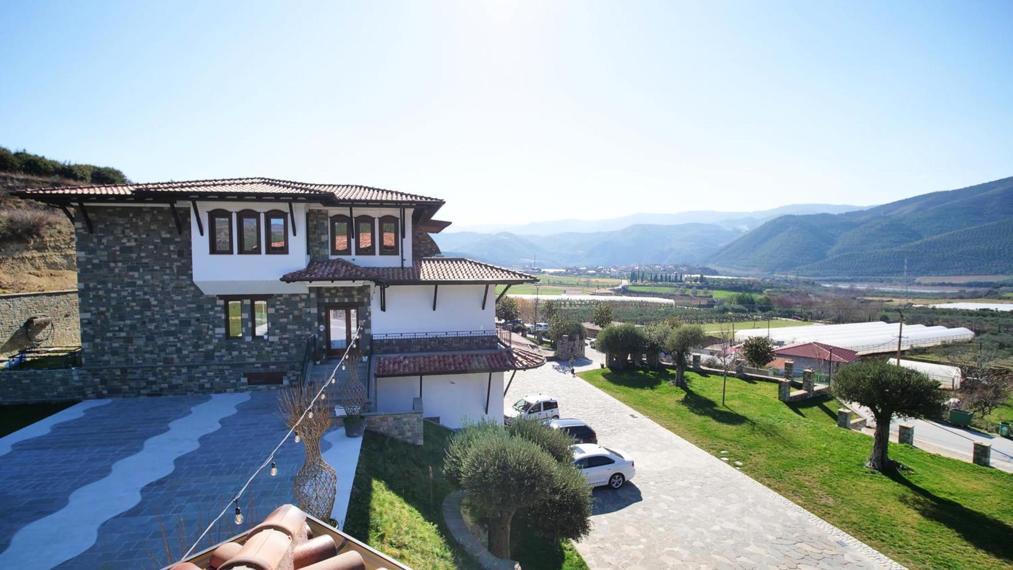 Pupa Winery Serene Stay Berat Exterior photo